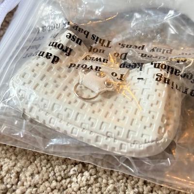 LOT 160L: Clothing Collection for 16" Fashion Dolls