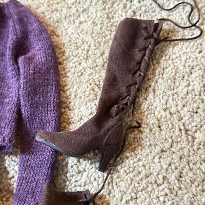 LOT 160L: Clothing Collection for 16" Fashion Dolls