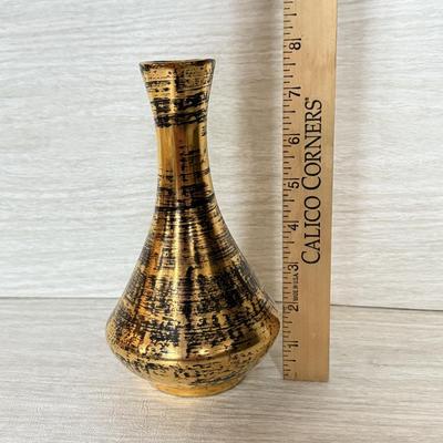 LOT 162K: Vintage Stangl Hand Painted Black Gold Vase 4090 w/ Stangl Collector's Encyclopedia of Vases, Lamps, and Birds