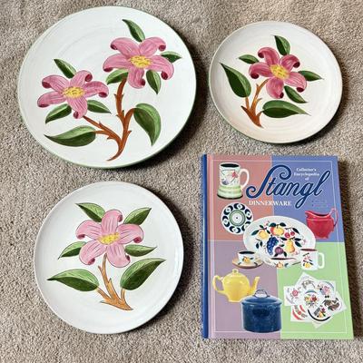 LOT 163K: Vintage 1940s Stangl Prelude Plates w/ Stangl Encyclopedia