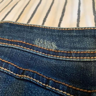 LOT 170 Z: Clothing Collection; Inc Denim Jeans, Cynthia Rowley, St. Tropez, & More