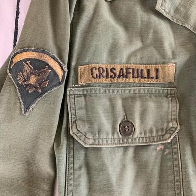 LOT 172 Z: Military Shirt & Hats w/ Pin