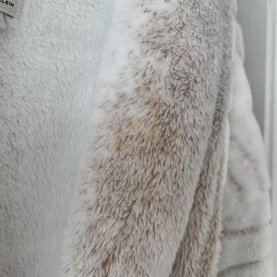 LOT 174 Z: Bathrobe Collection; Natori, Tahari, Carole Hochman, & Anne Klein