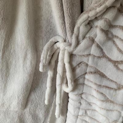 LOT 174 Z: Bathrobe Collection; Natori, Tahari, Carole Hochman, & Anne Klein