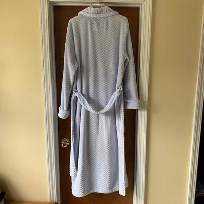 LOT 174 Z: Bathrobe Collection; Natori, Tahari, Carole Hochman, & Anne Klein