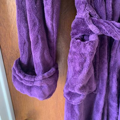 LOT 174 Z: Bathrobe Collection; Natori, Tahari, Carole Hochman, & Anne Klein