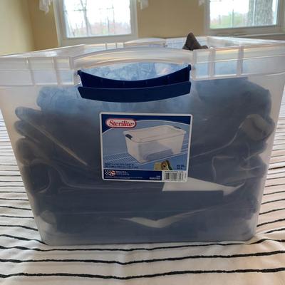 LOT 180 Z: Tote of Men's Pants & Suspenders; Dockers, Haggar, Towncraft, & More!