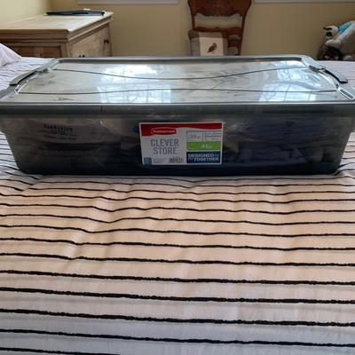 LOT 241 Z: Tote of Men's Dress Shirts (Some NIP); Geoffrey Beene, Stafford, Van Heusen, & More!