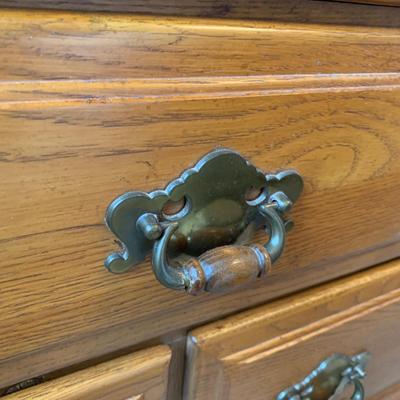 LOT 246 Z: 8 Drawer Vanity Dresser w/ Mirror & Wheat Accents