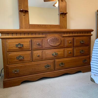 LOT 246 Z: 8 Drawer Vanity Dresser w/ Mirror & Wheat Accents