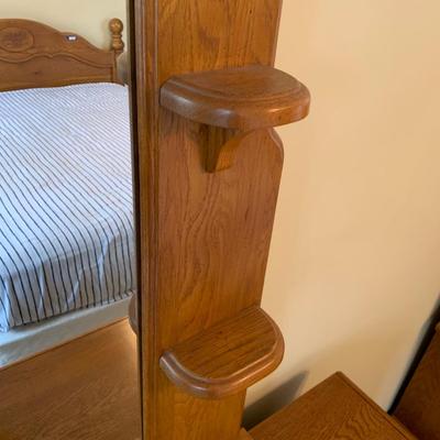 LOT 246 Z: 8 Drawer Vanity Dresser w/ Mirror & Wheat Accents