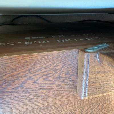 LOT 246 Z: 8 Drawer Vanity Dresser w/ Mirror & Wheat Accents