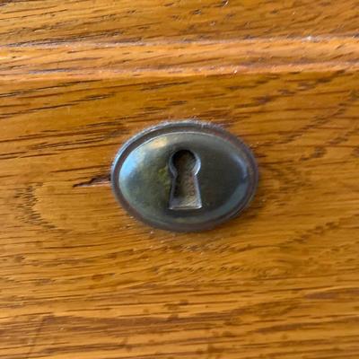 LOT 247 Z: 5 Drawer Chest Of Drawers w/ Wheat Accent