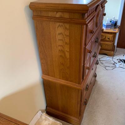 LOT 247 Z: 5 Drawer Chest Of Drawers w/ Wheat Accent