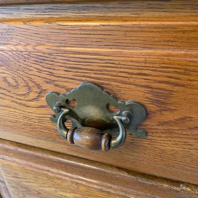 LOT 247 Z: 5 Drawer Chest Of Drawers w/ Wheat Accent