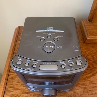 LOT 249 Z: RCA CD Player Clock Radio Model #RP3751A, Coby 12 Band World Receiver Model #CX-CB12, & Radio Shack Handheld AM/FM Radio