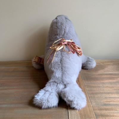 LOT 250 Z: Stuffed Animal Collection