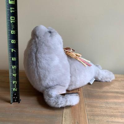 LOT 250 Z: Stuffed Animal Collection
