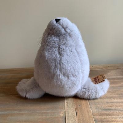 LOT 250 Z: Stuffed Animal Collection