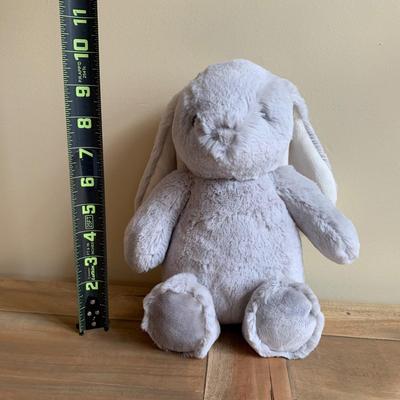 LOT 250 Z: Stuffed Animal Collection