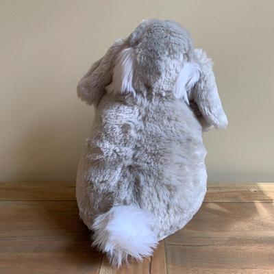 LOT 250 Z: Stuffed Animal Collection