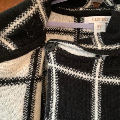 LOT 252 Z: Ellen Tracy Wool Blend Sweater Coats