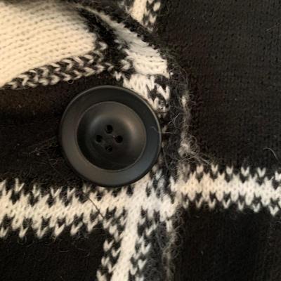 LOT 252 Z: Ellen Tracy Wool Blend Sweater Coats