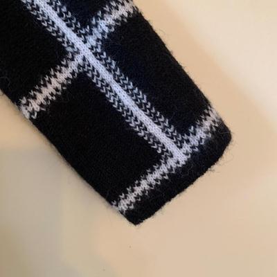 LOT 252 Z: Ellen Tracy Wool Blend Sweater Coats