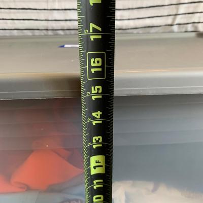 LOT 255 Z: Tote of Women's Clothing; Cable & Gauge, Lauren by Ralph Lauren, Michael Kors, & More!