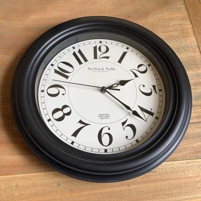 LOT 256 X: Wall Clock Collection