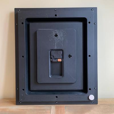 LOT 256 X: Wall Clock Collection