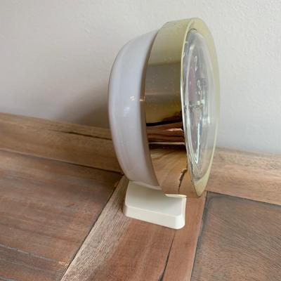 LOT 257 Z: Vintage Desk Clock Collection