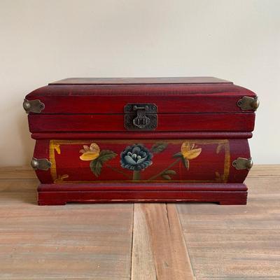 LOT 259 Y: Red Floral Jewlery / Trinket Boxes