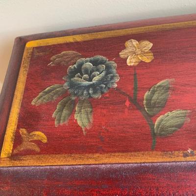 LOT 259 Y: Red Floral Jewlery / Trinket Boxes