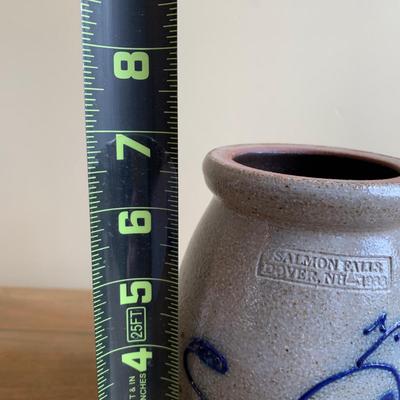 LOT 260 Z: Stoneware Container Collection