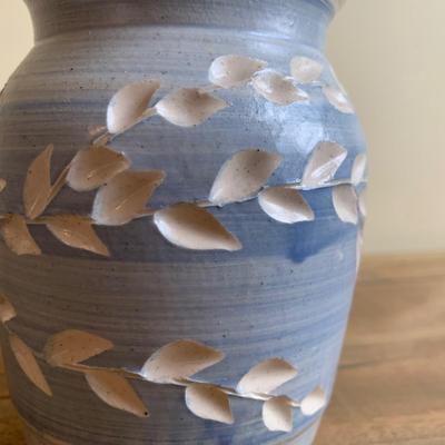 LOT 260 Z: Stoneware Container Collection