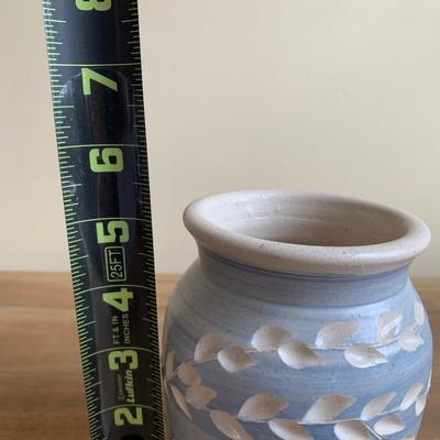 LOT 260 Z: Stoneware Container Collection