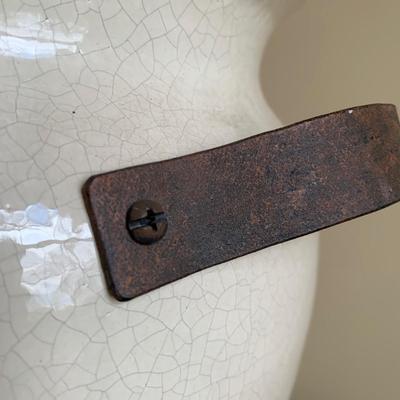 LOT 260 Z: Stoneware Container Collection