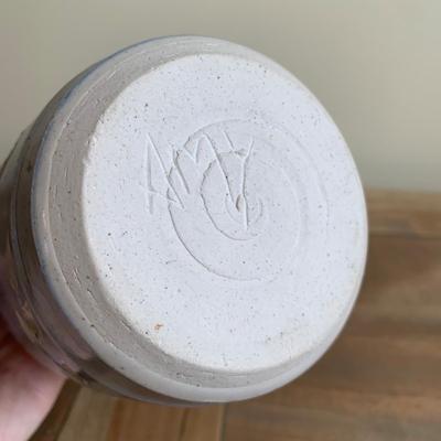 LOT 260 Z: Stoneware Container Collection