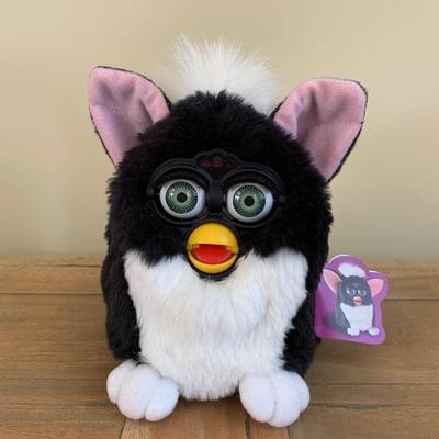 LOT 261 Y: Furby Collection (2 NIP)