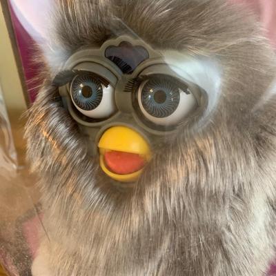 LOT 261 Y: Furby Collection (2 NIP)