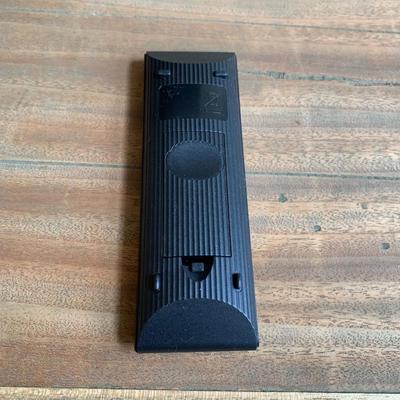 LOT 262 Z: Insignia LED HDTV Model #NS-19E430A10