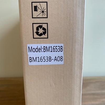 LOT 263 X: NIP Naviskauto Portable DVD Player Model #BM1653B