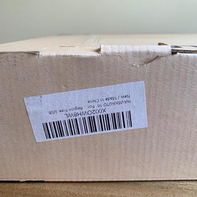 LOT 263 X: NIP Naviskauto Portable DVD Player Model #BM1653B