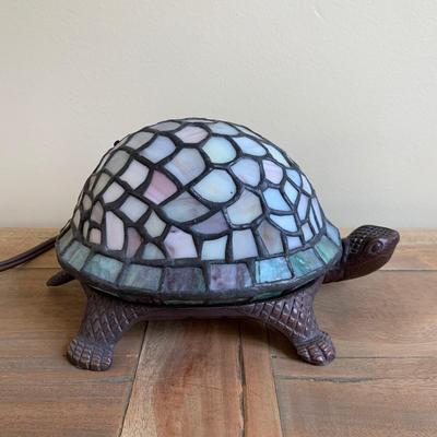 LOT 265 Z: Stained Glass Turtle Lamp