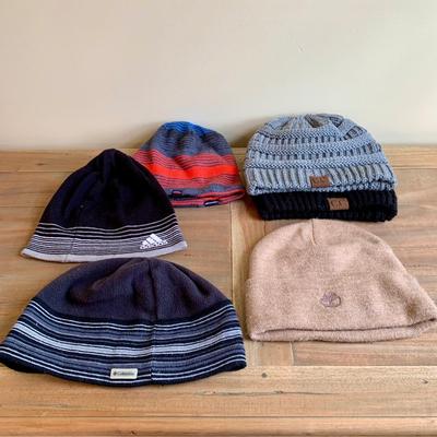 LOT 266 X: Winter Gear Collection; Gloves, Hats, Facemasks, & Ear Warmer Bands