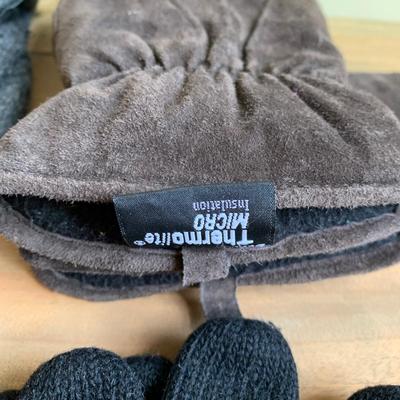 LOT 266 X: Winter Gear Collection; Gloves, Hats, Facemasks, & Ear Warmer Bands