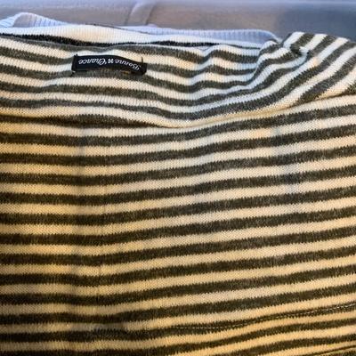 LOT 270 X: Tote of Women's Clothing; Cyrus, Lucky Brand, Karl Lagerfeld, & More!