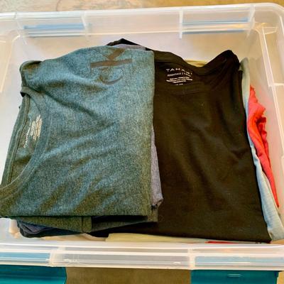 LOT 316 X: Tote of Women's Clothing; Lucky Brand, Tahari, Lucy & Laurel, & More!