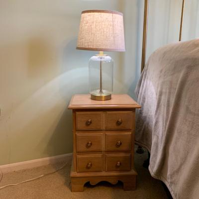 LOT 320 X: Faux Brass Metal Headboard & Pennsylvania House Side Table w/ Glass Lamp